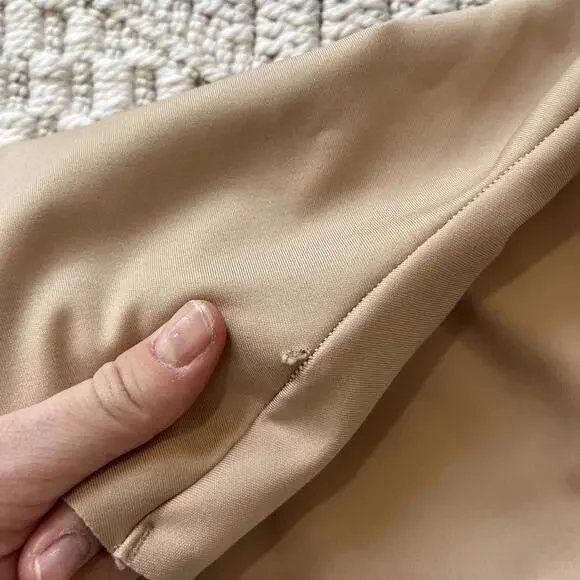 SOLD Skims Body Unlined Plunge Thong Bodysuit - Picture 2 of 5